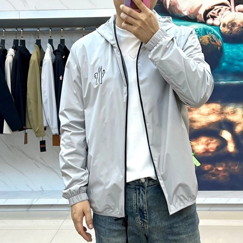 Casual Moncler Outwear 143363
