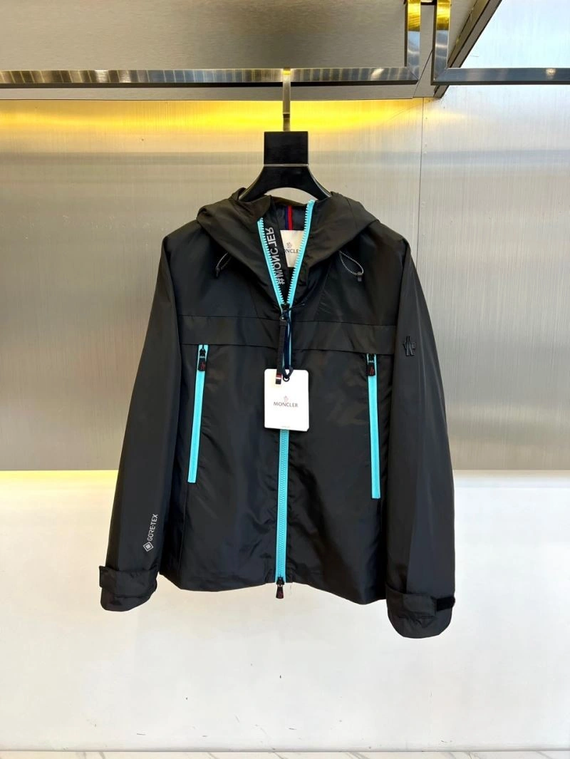 Moncler Outwear Minimalist 143381