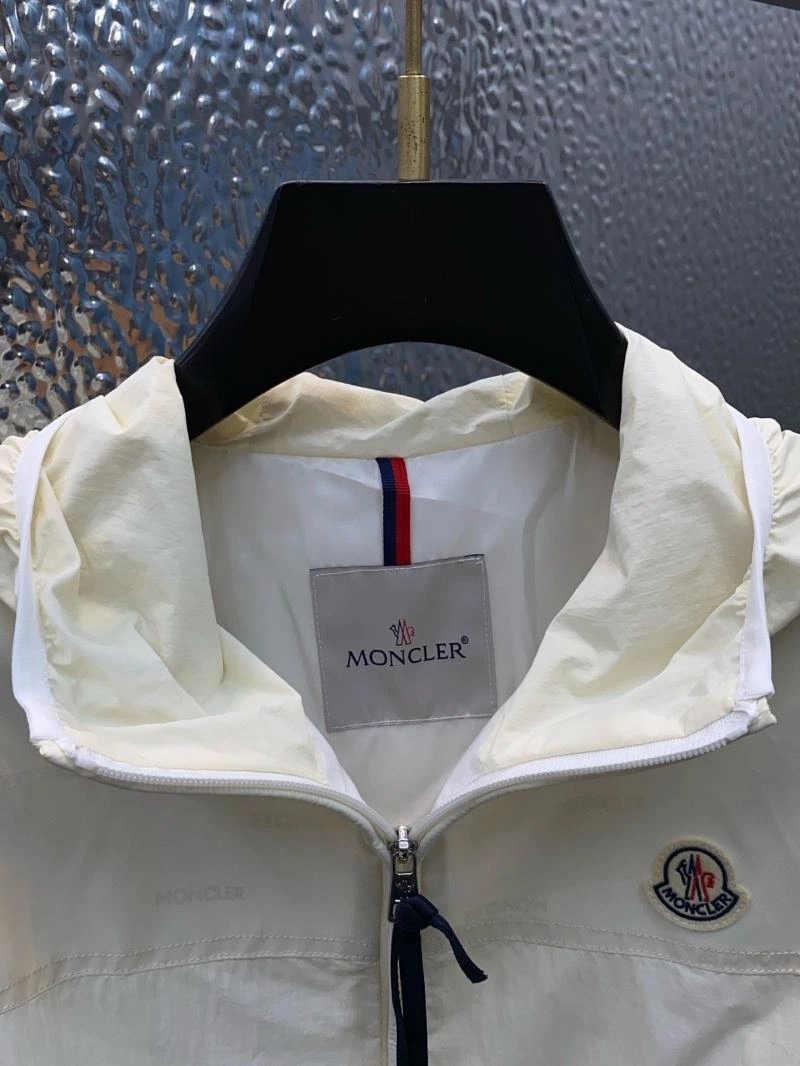 Moncler Outwear MultiPurpose 143380