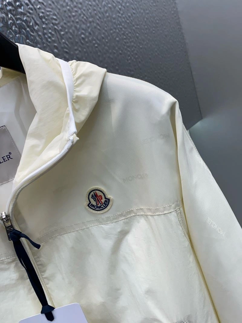 Moncler Outwear MultiPurpose 143380