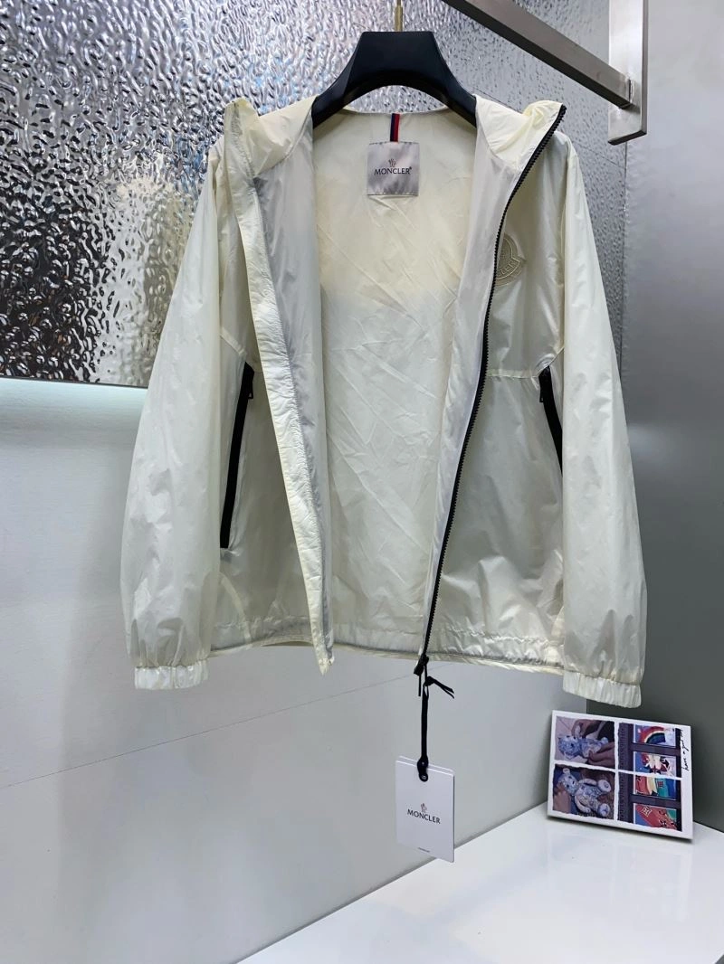 Moncler Outwear Colorful 143385