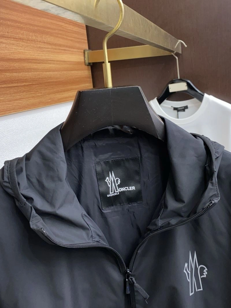Moncler Outwear Premium 143376