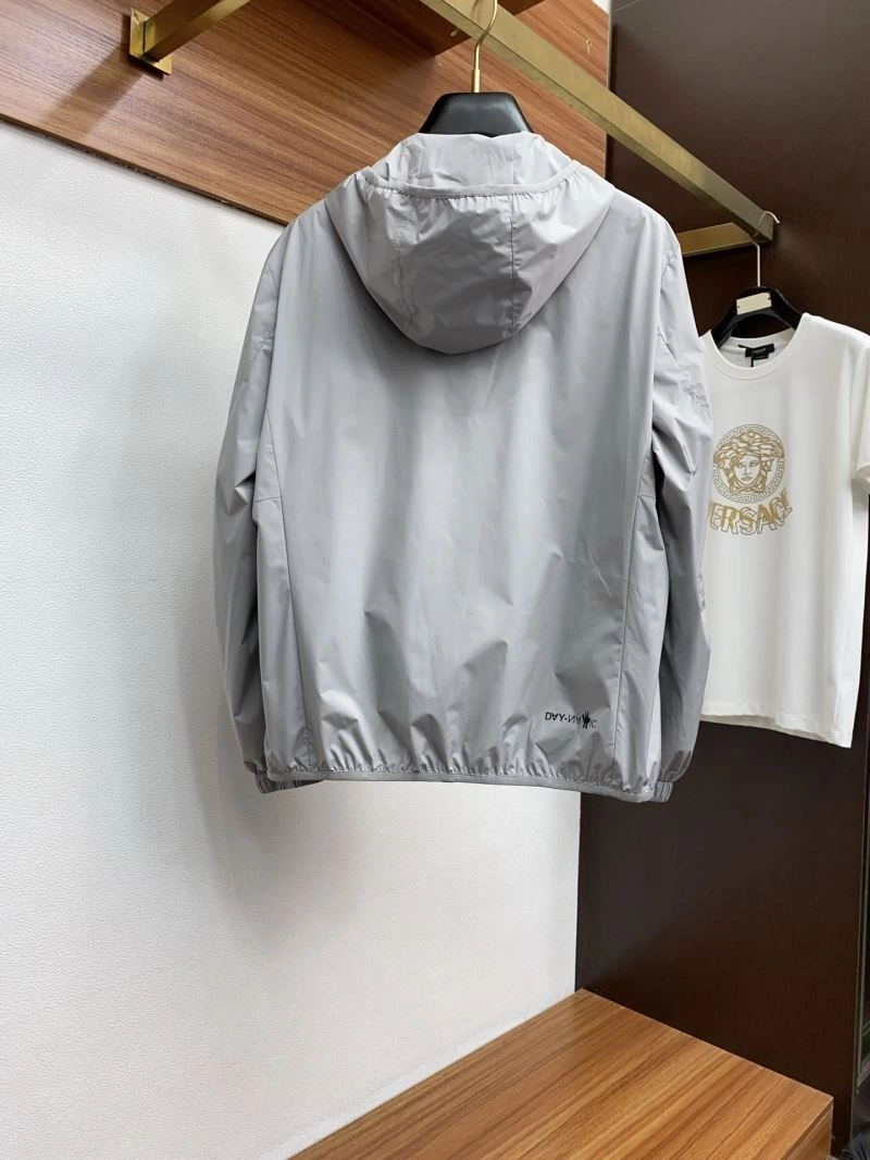 MultiPurpose Moncler Outwear 143367