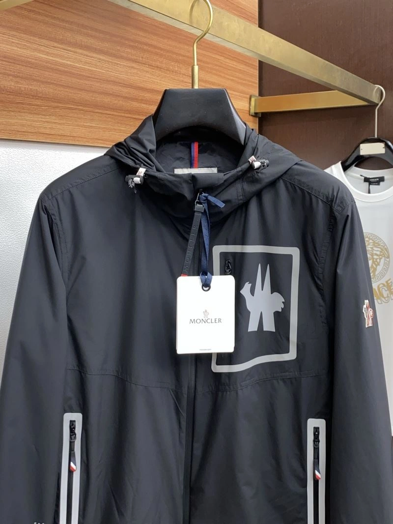 Moncler Outwear Cozy 143361