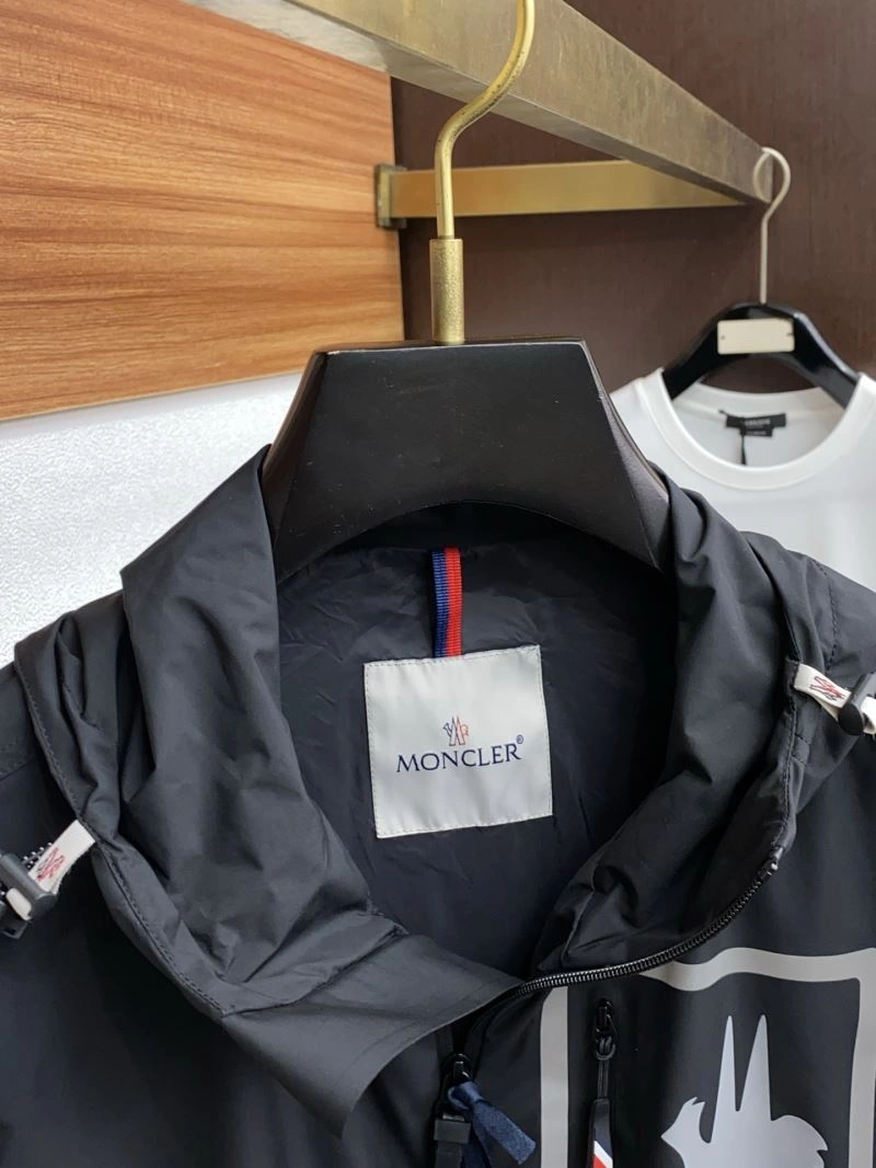 Moncler Outwear Cozy 143361