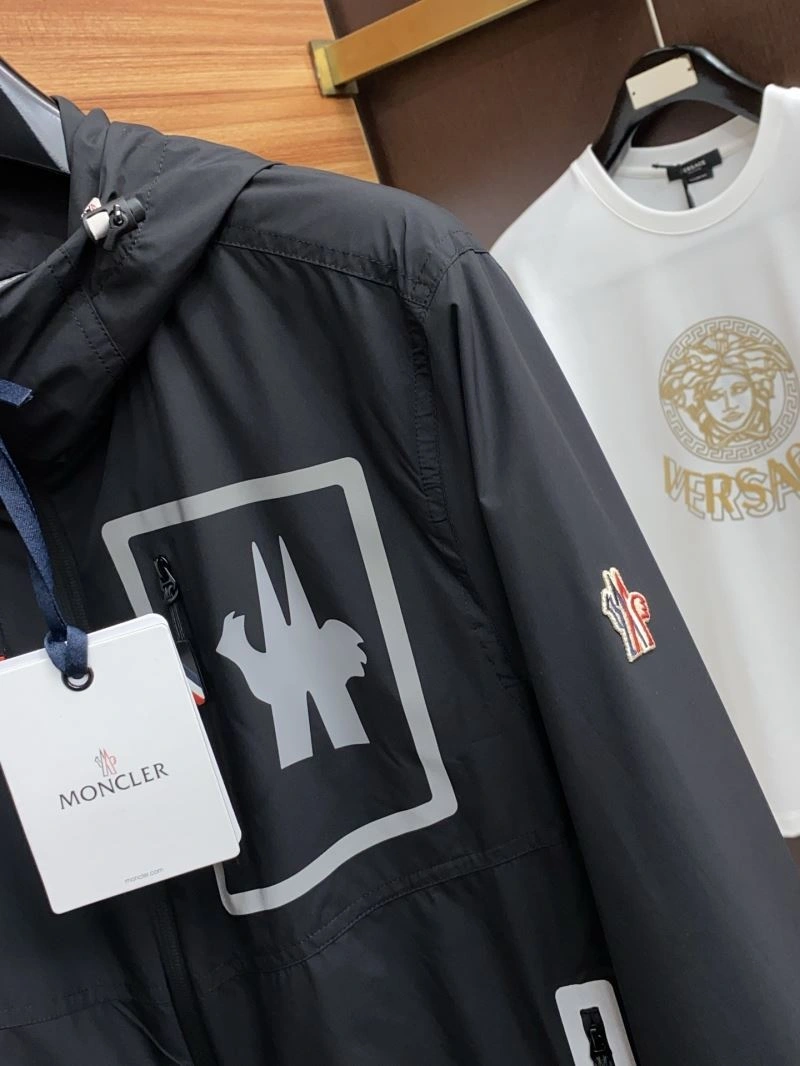 Moncler Outwear Cozy 143361
