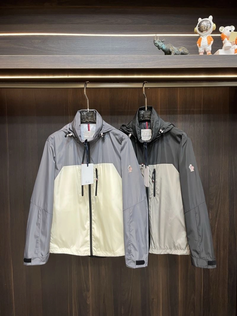 Stretchable Moncler Outwear 143390