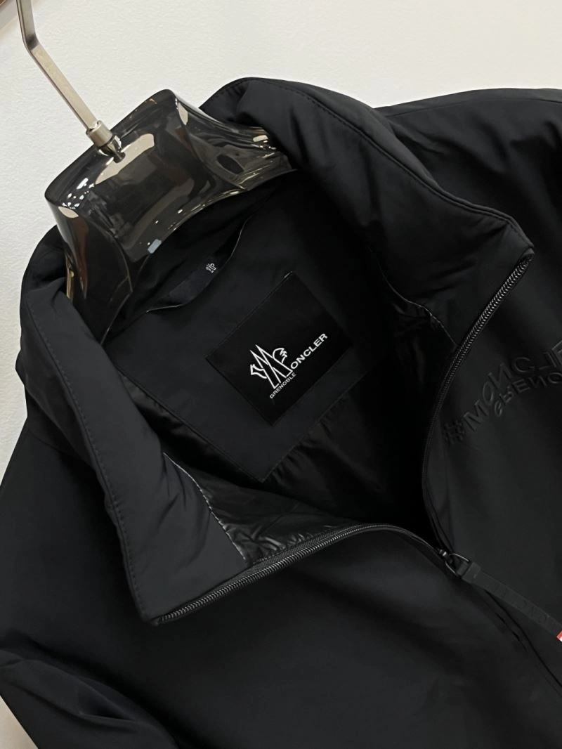 Durable Moncler Outwear 143393
