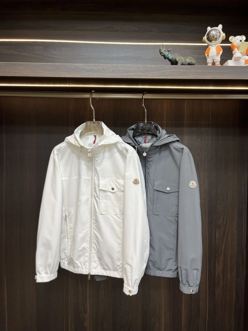 Popular Moncler Outwear 143368