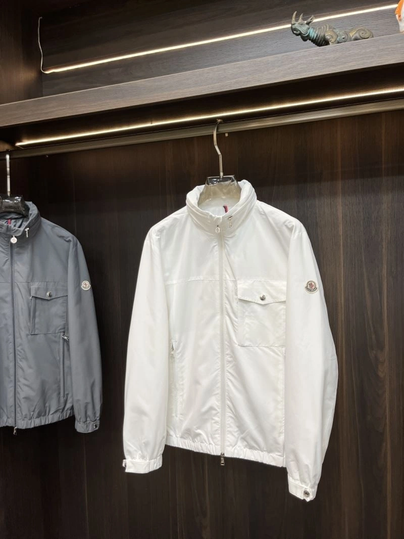 Popular Moncler Outwear 143368