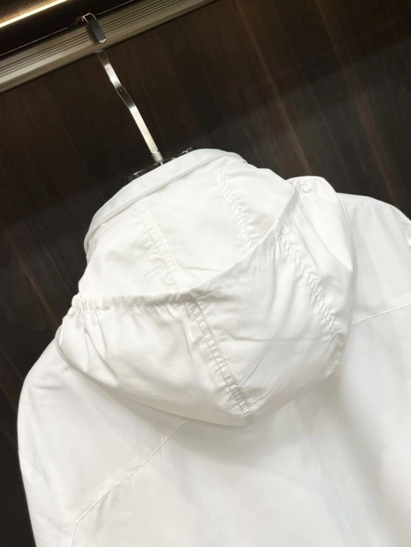 Popular Moncler Outwear 143368