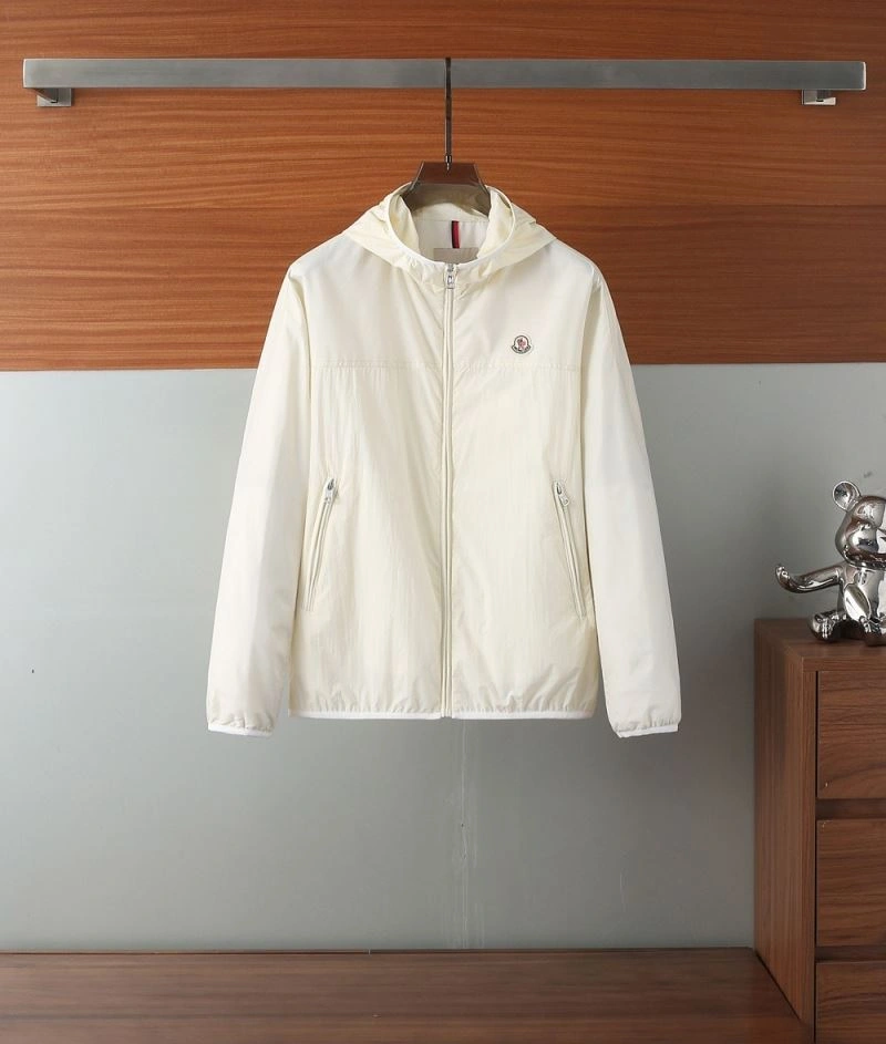 Timeless Moncler Outwear 143357
