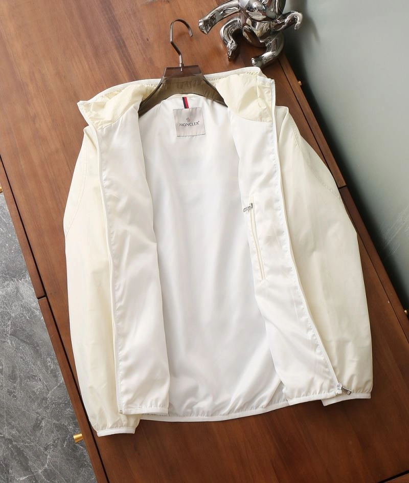 Timeless Moncler Outwear 143357