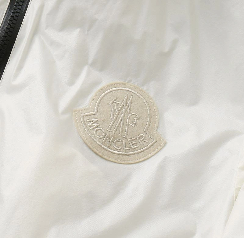 Moncler Outwear Breathable 143355