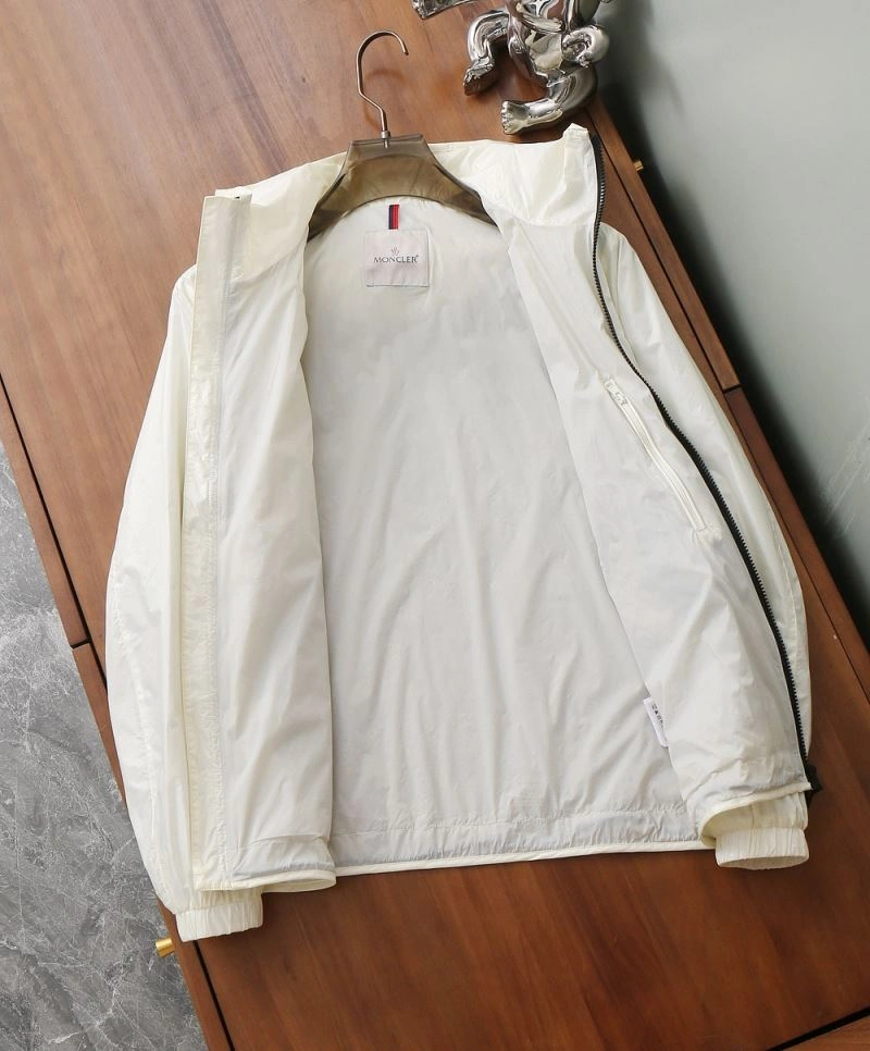 Moncler Outwear Breathable 143355