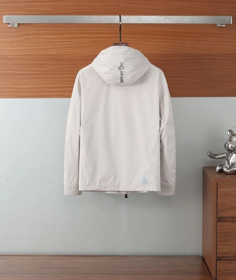 Reliable Moncler Outwear 143356