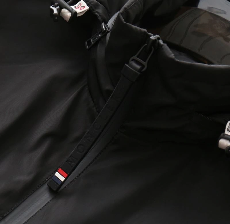 Efficient Moncler Outwear 143348