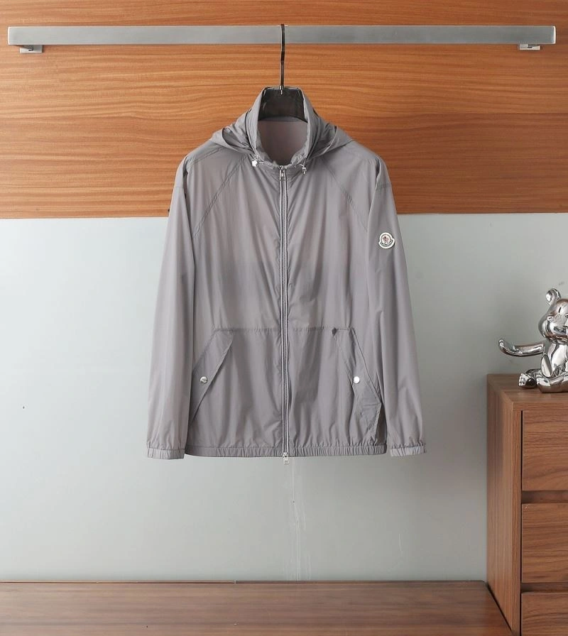 Thermal Moncler Outwear 143345