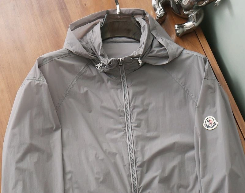 Thermal Moncler Outwear 143345