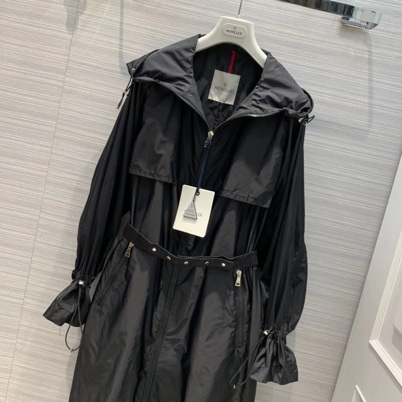 Moncler Outwear Neat 143338