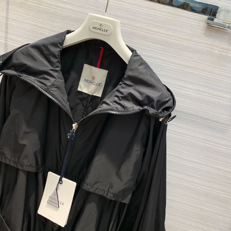 Moncler Outwear Neat 143338