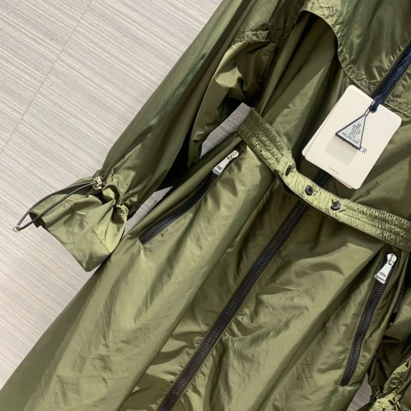 Packable Moncler Outwear 143334