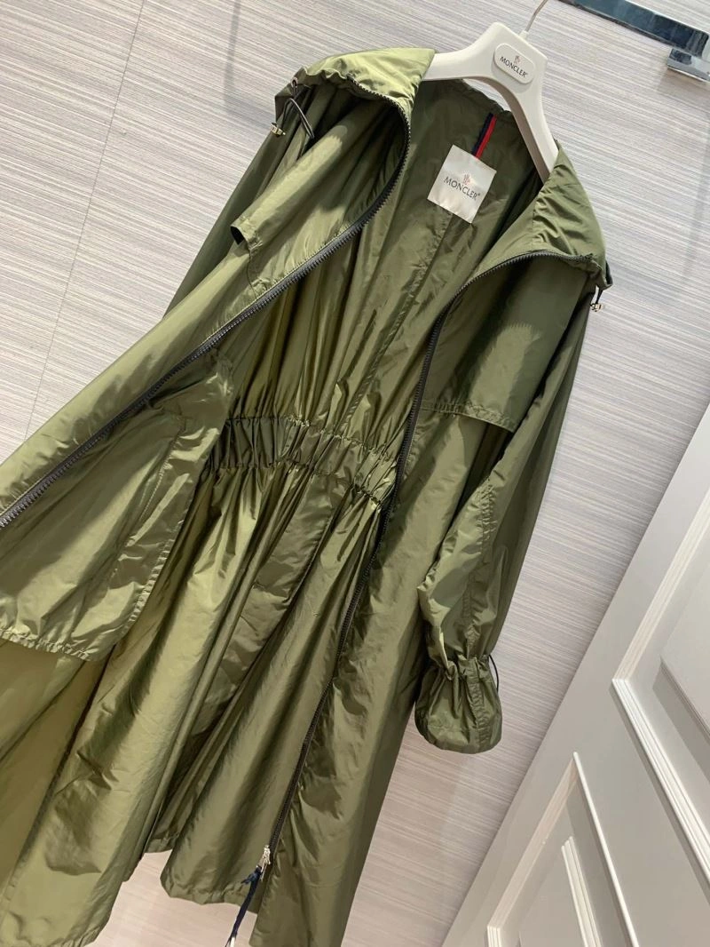 Packable Moncler Outwear 143334