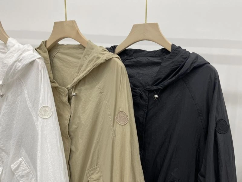 EasyCare Moncler Outwear 143339