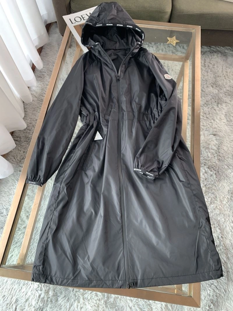 Moncler Outwear Bold 143344