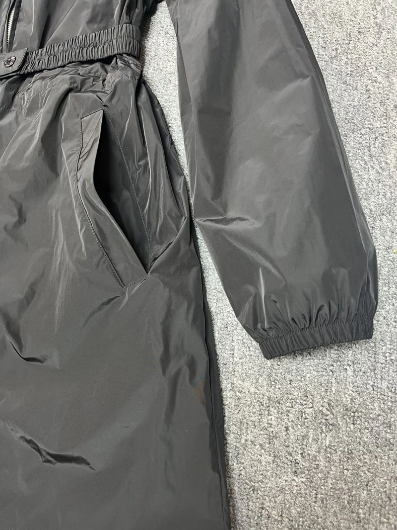 Moncler Outwear Efficient 143341