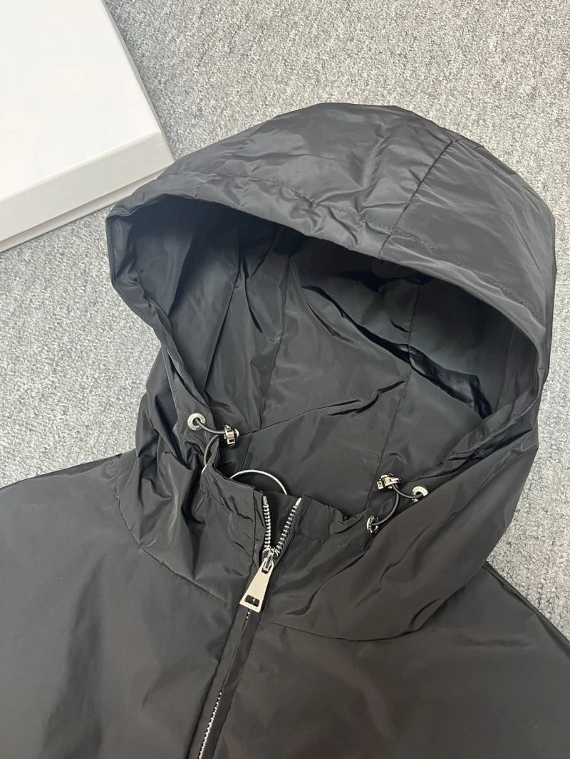 Moncler Outwear Efficient 143341