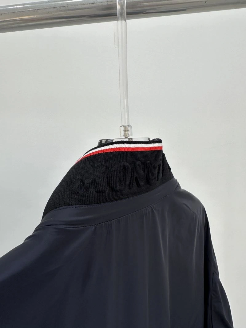 Moncler Outwear Fashionable 143332