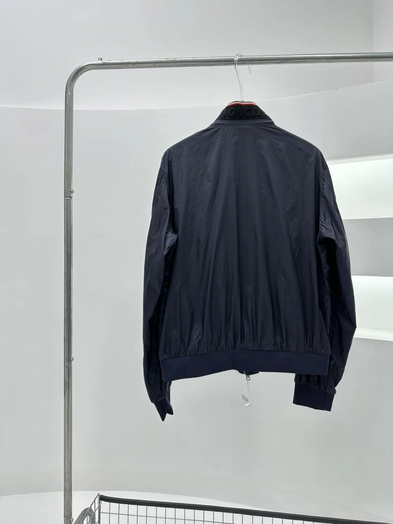 Premium Moncler Outwear 143343