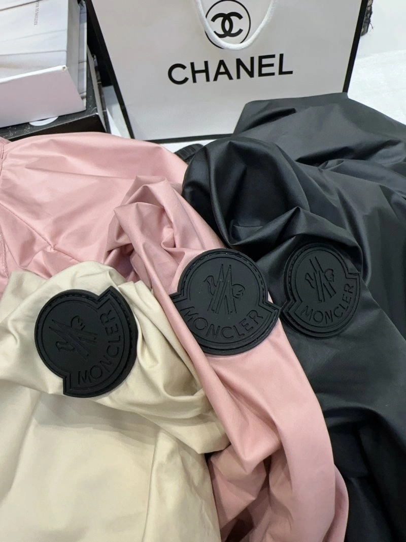Trendsetting Moncler Outwear 139719