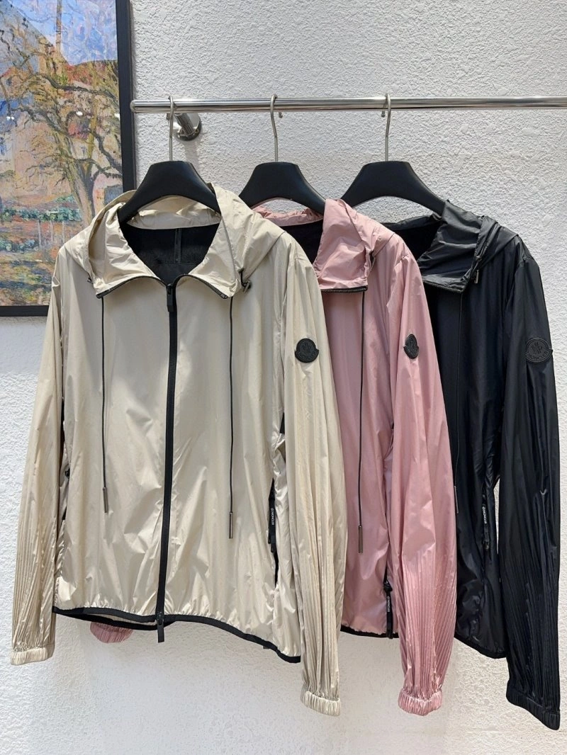 Effortless Moncler Outwear 139718