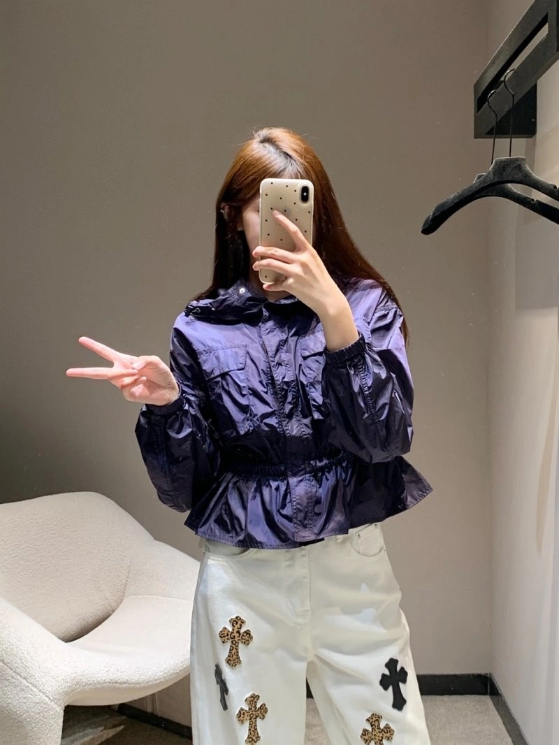 Moncler Outwear Refined 139702