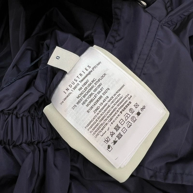Moncler Outwear Refined 139702