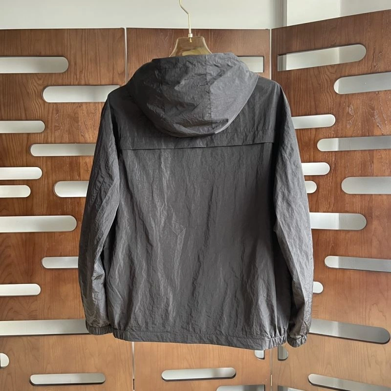 Trendsetting Moncler Outwear 142549