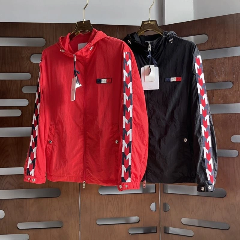 WrinkleFree Moncler Outwear 142551