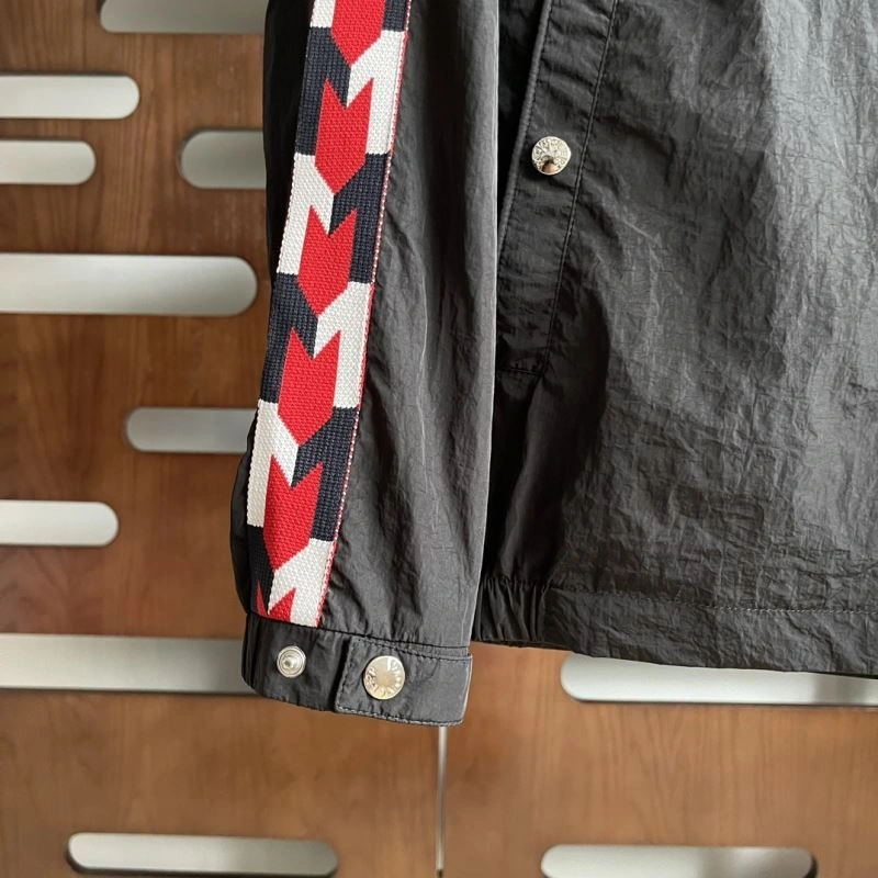 WrinkleFree Moncler Outwear 142551