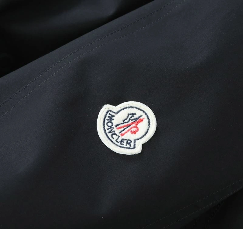 Moncler Outwear Unisex 142543