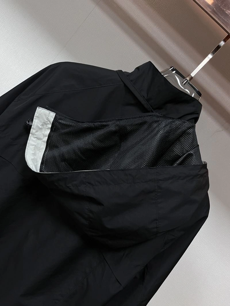 EasyCare Moncler Outwear 142548