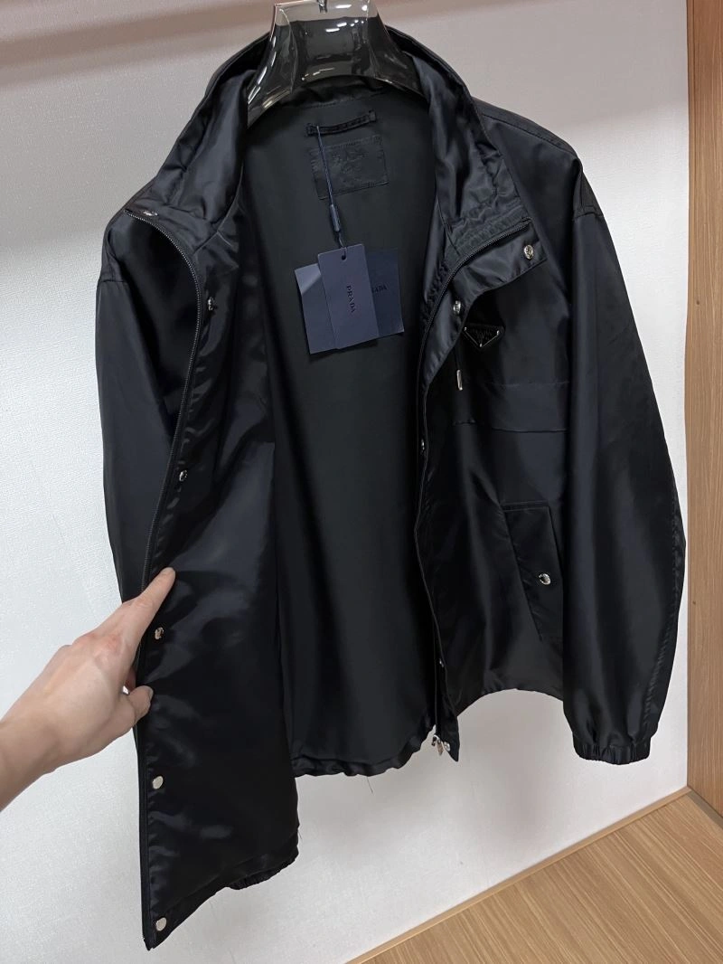 Moncler Outwear SmoothTexture 142539