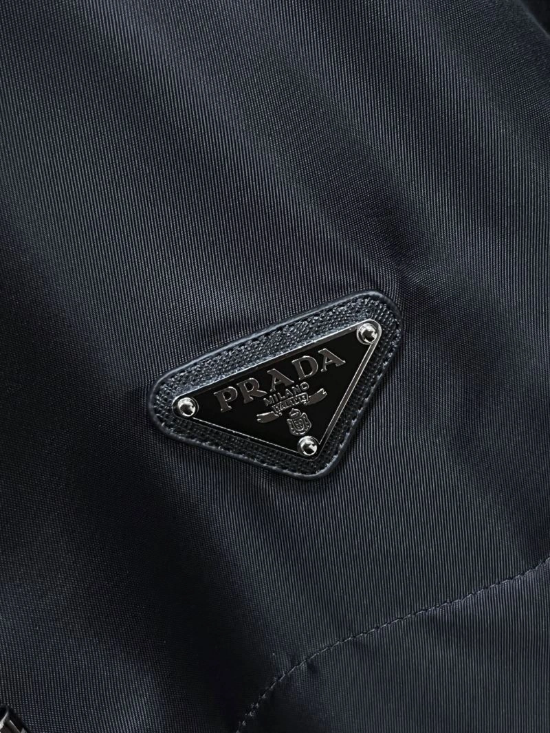 Moncler Outwear SmoothTexture 142539