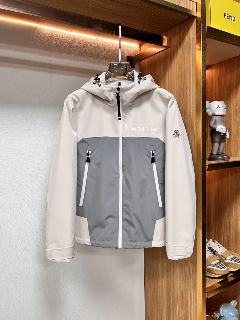 Moncler Outwear FreshLook 142531