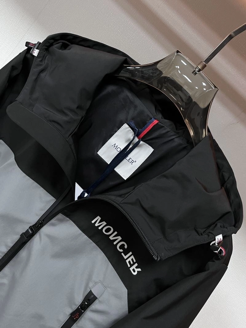 Moncler Outwear FreshLook 142531