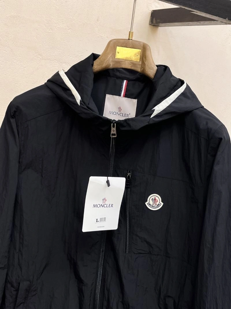 Moncler Outwear OdorResistant 142542