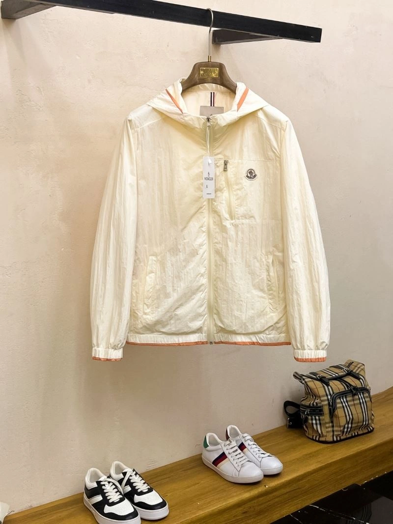 Unisex Moncler Outwear 142527