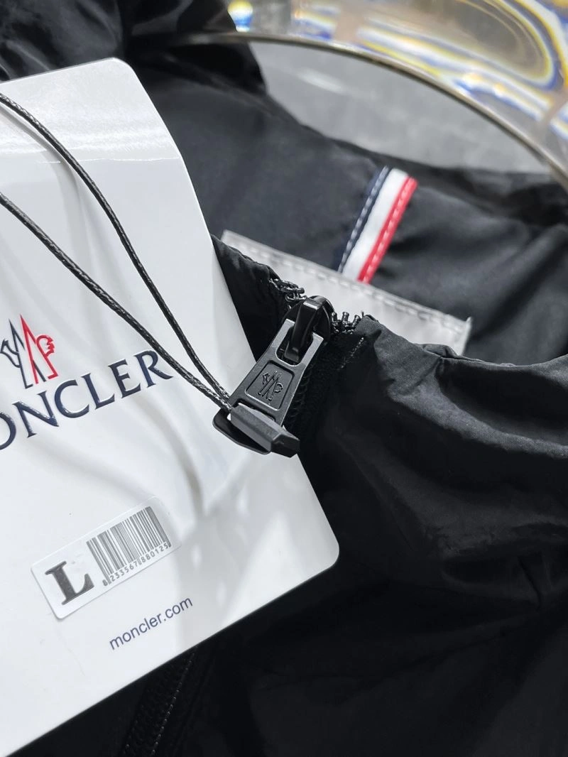 Casual Moncler Outwear 142530