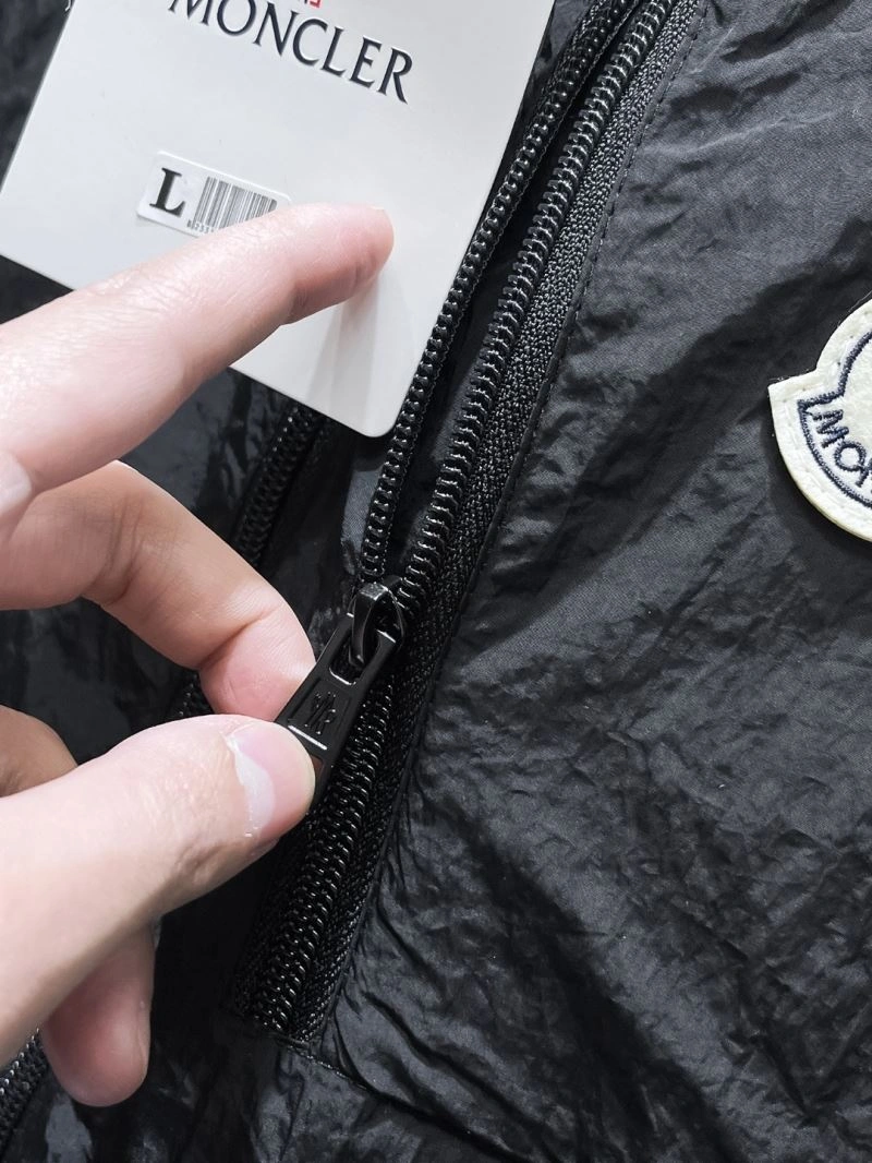 Casual Moncler Outwear 142530